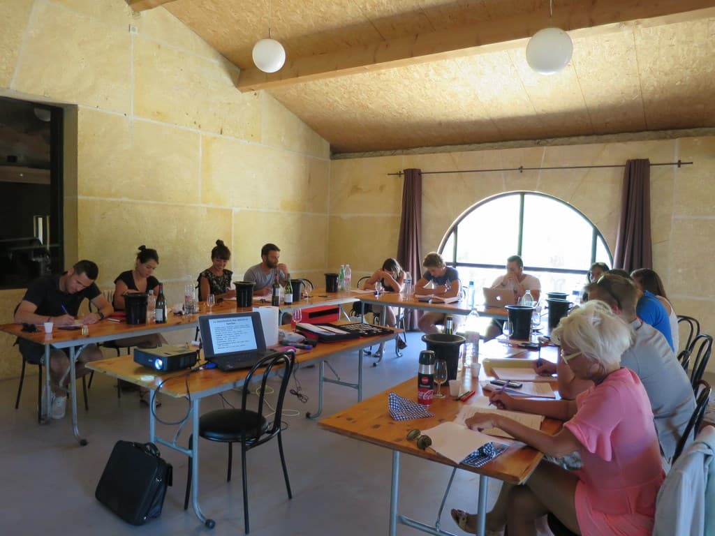 cours_degustation_ecole_du_vin_Ludivinum