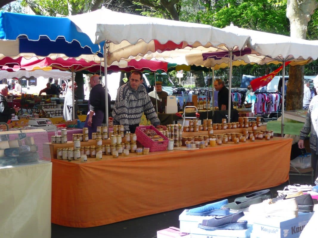 Muriel, un jour de marché local