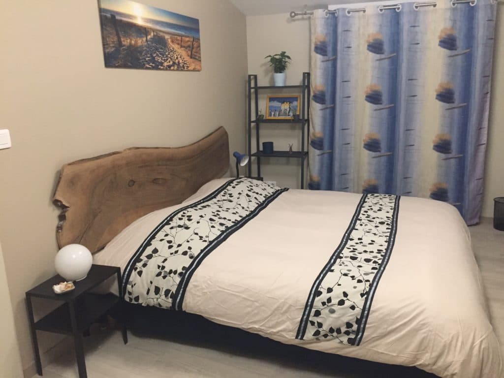 Chambre Marine avec 1 lit double (possibilité 2 lits doubles ou 3 lits simples..