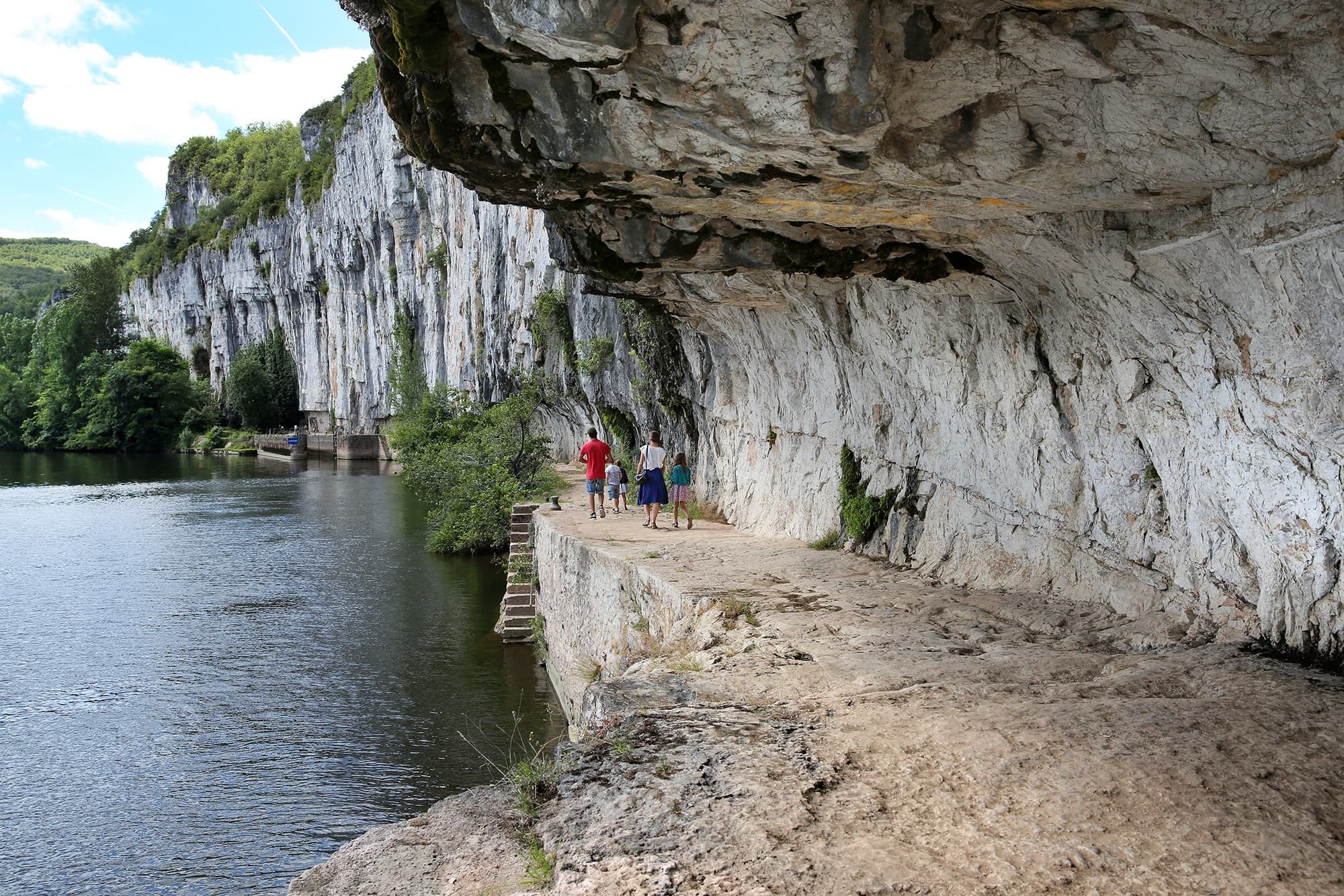 Chemin de halage de Bouziès à Saint-Cirq Lapopie