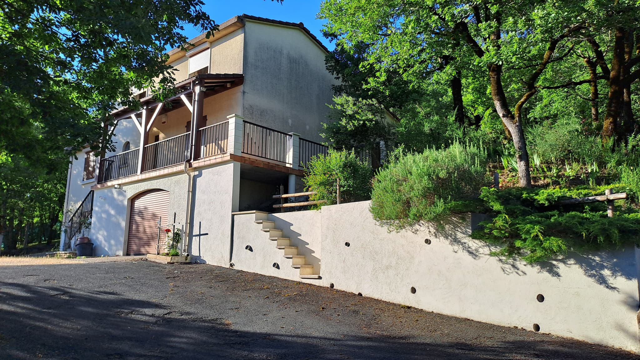 Maison RDC, 1er niveau avec terrasse et Mezzanine
