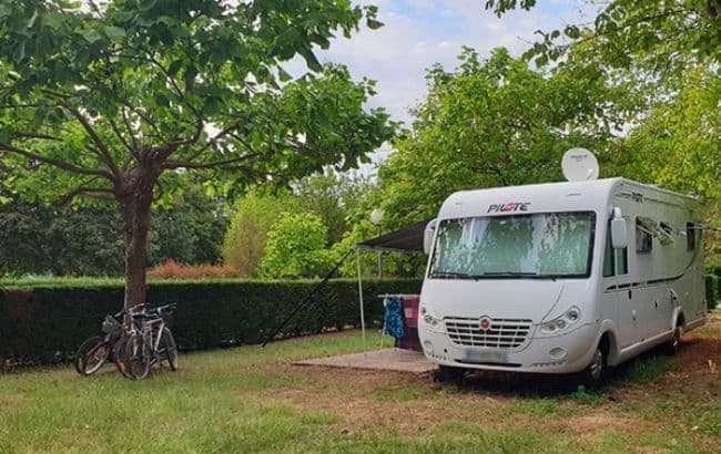 Aire de Camping-Car_tauriac