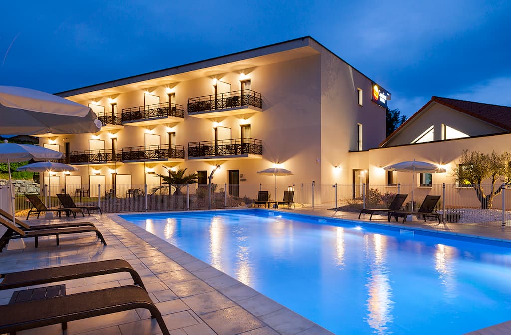 2Brithoteldrauzou_Figeac_Piscine