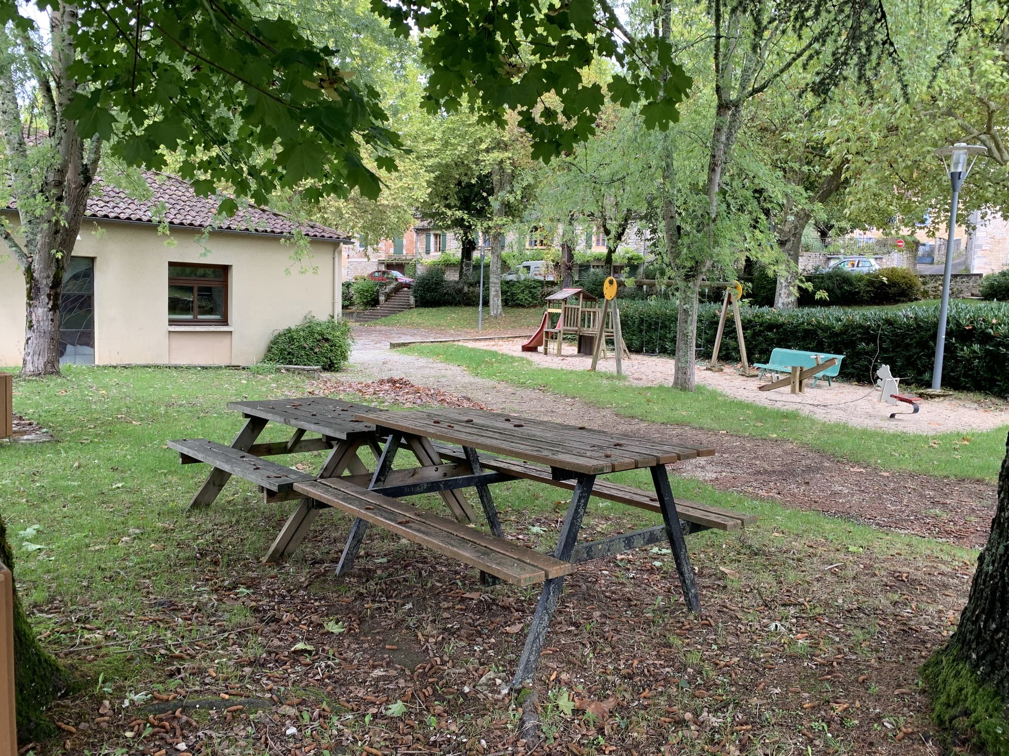 Aire de jeux et de pique nique des Junies