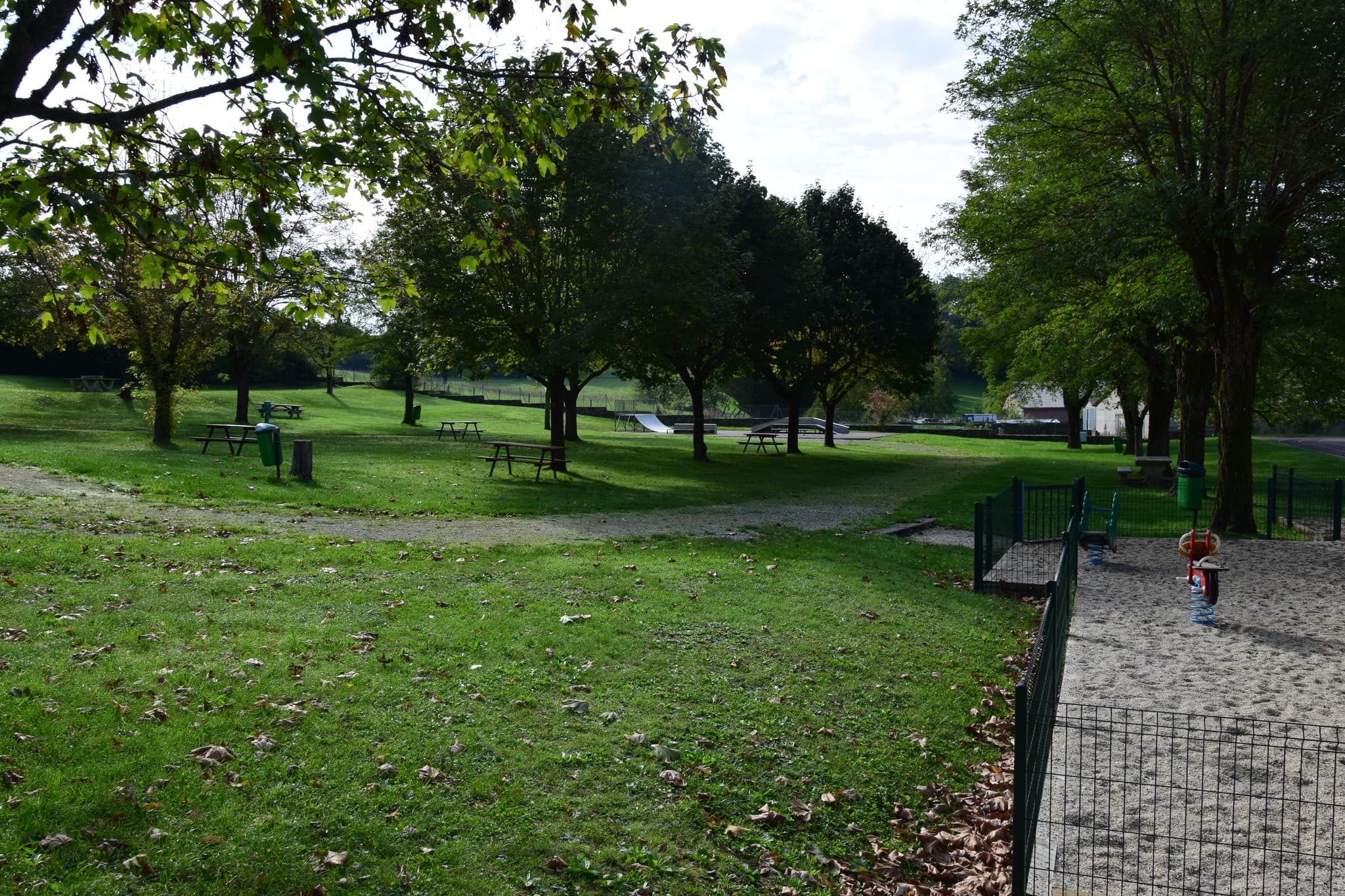 Aire de pique-nique et de jeux du Parc Samayou
