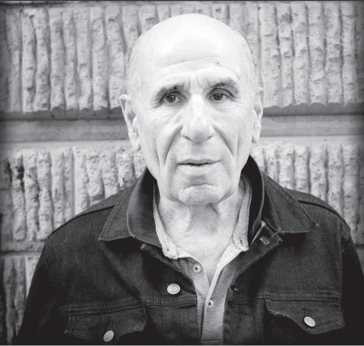 Gilles Mora