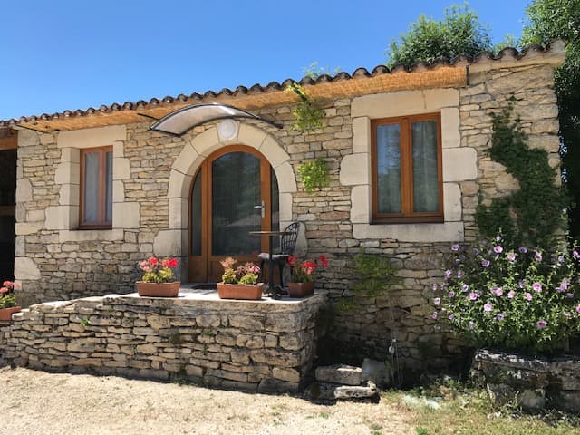 Entrée vue extérieure