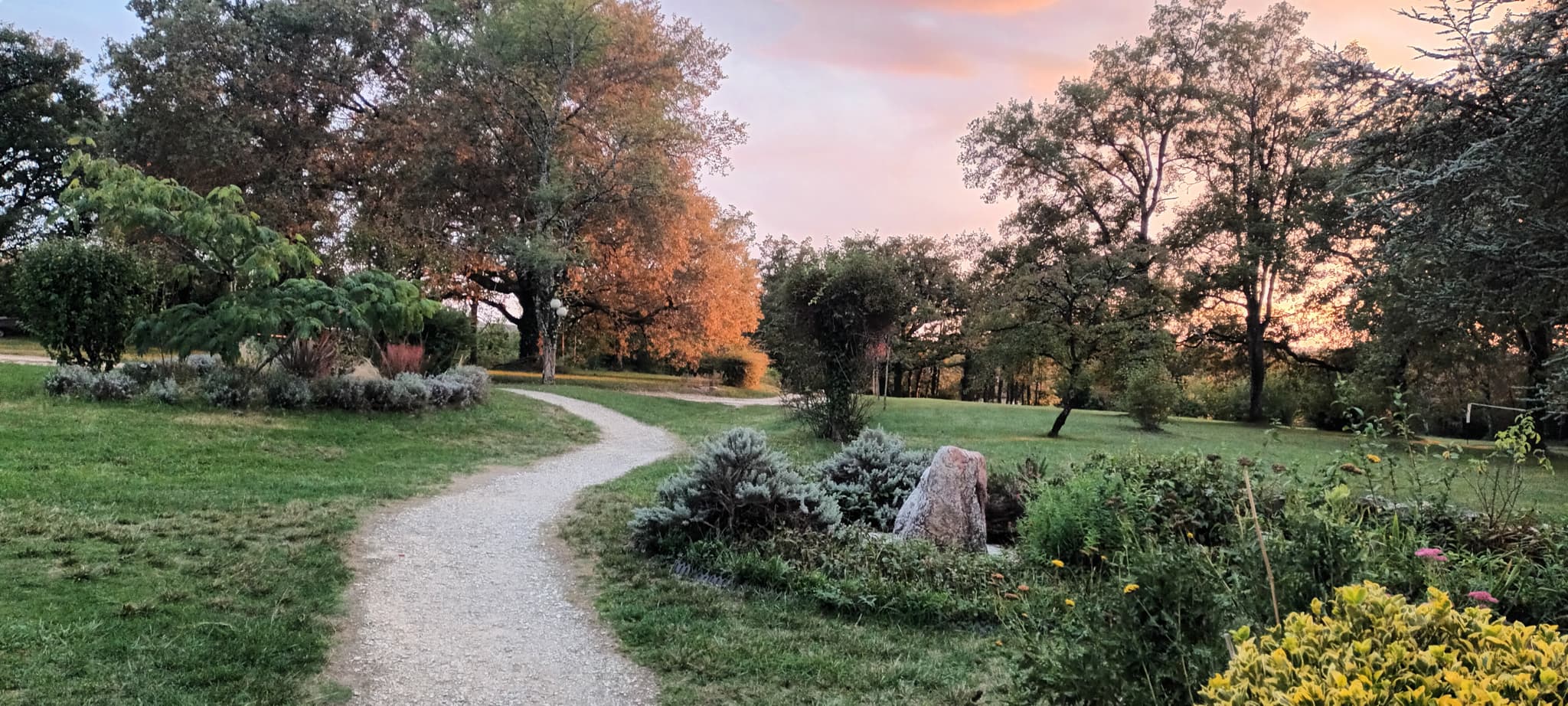 MAUPERTUIS EN SEPTEMBREpg