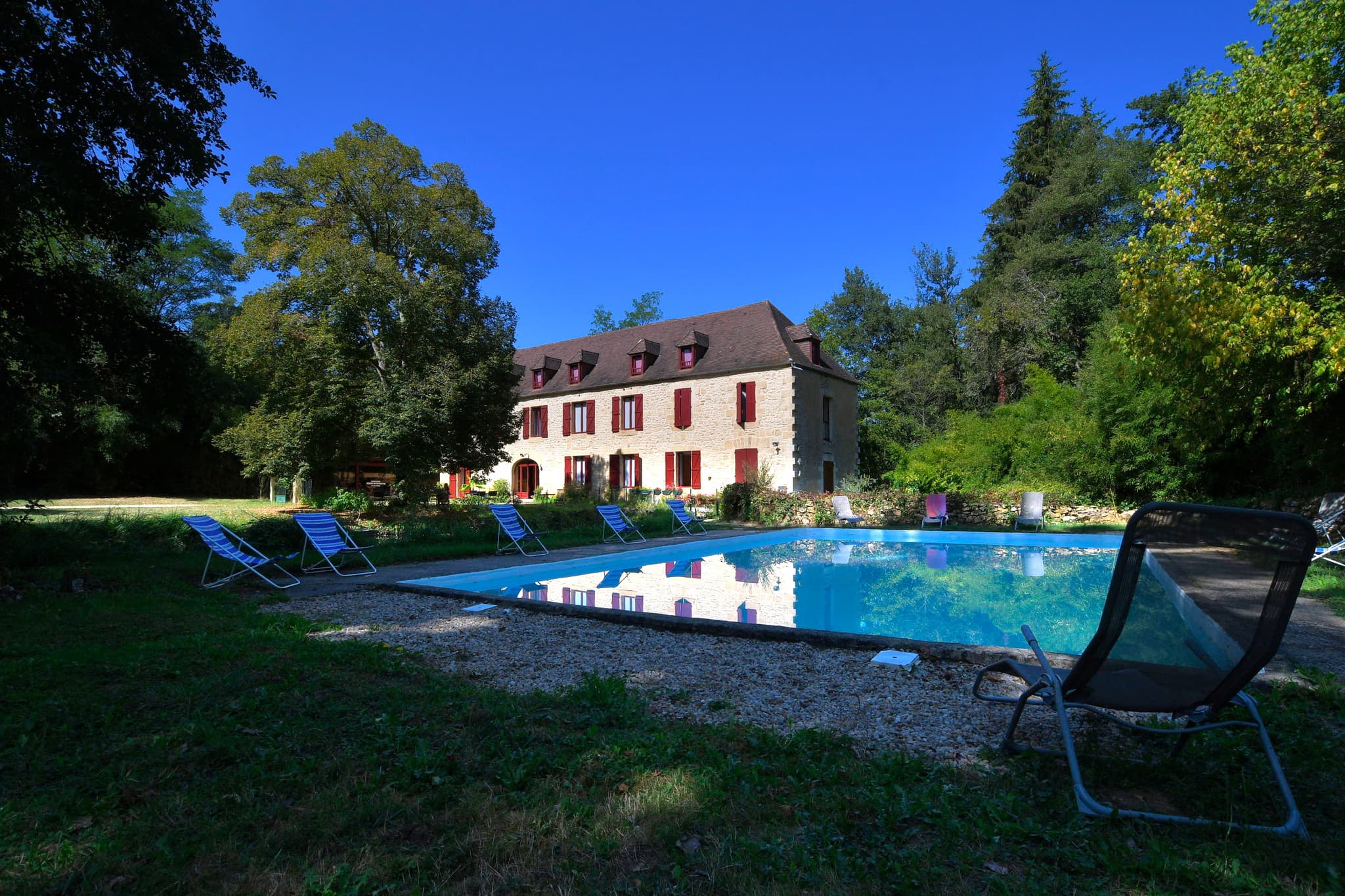 Moulin de Combel - 7 chambres - 7 salle de bains avec sanitaires
