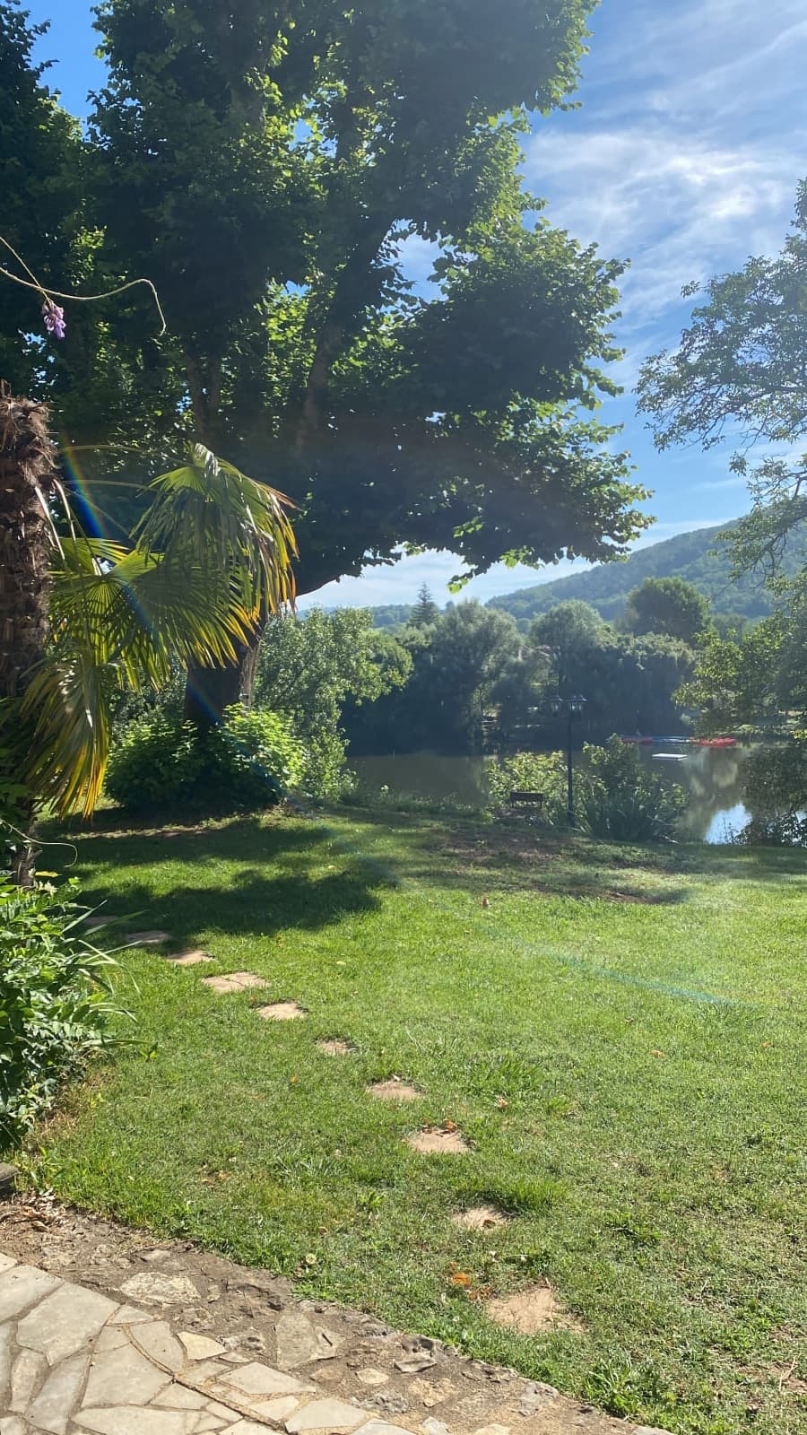 Noyer sur le Lot Jardin