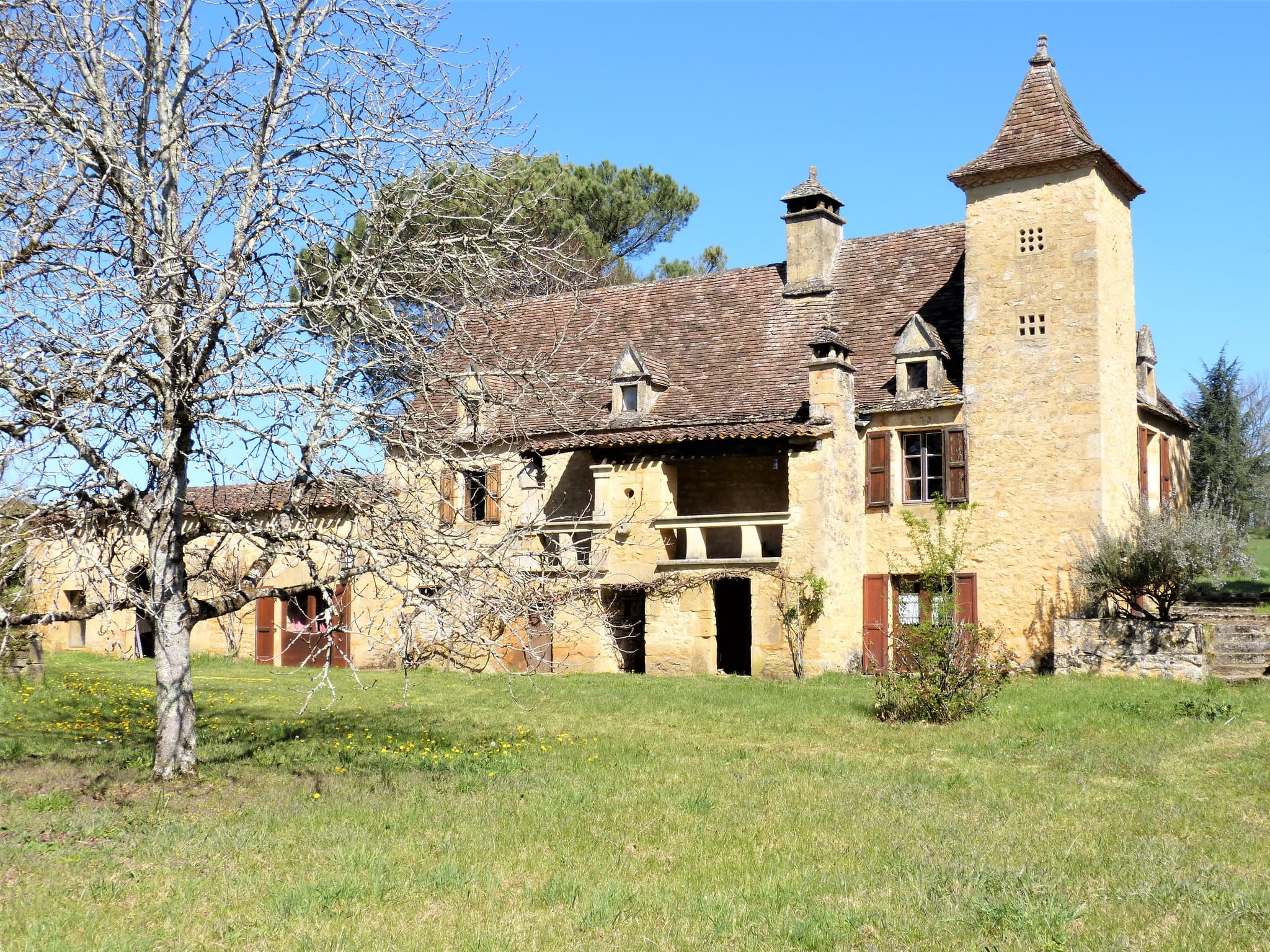 Avant depuis le jardin