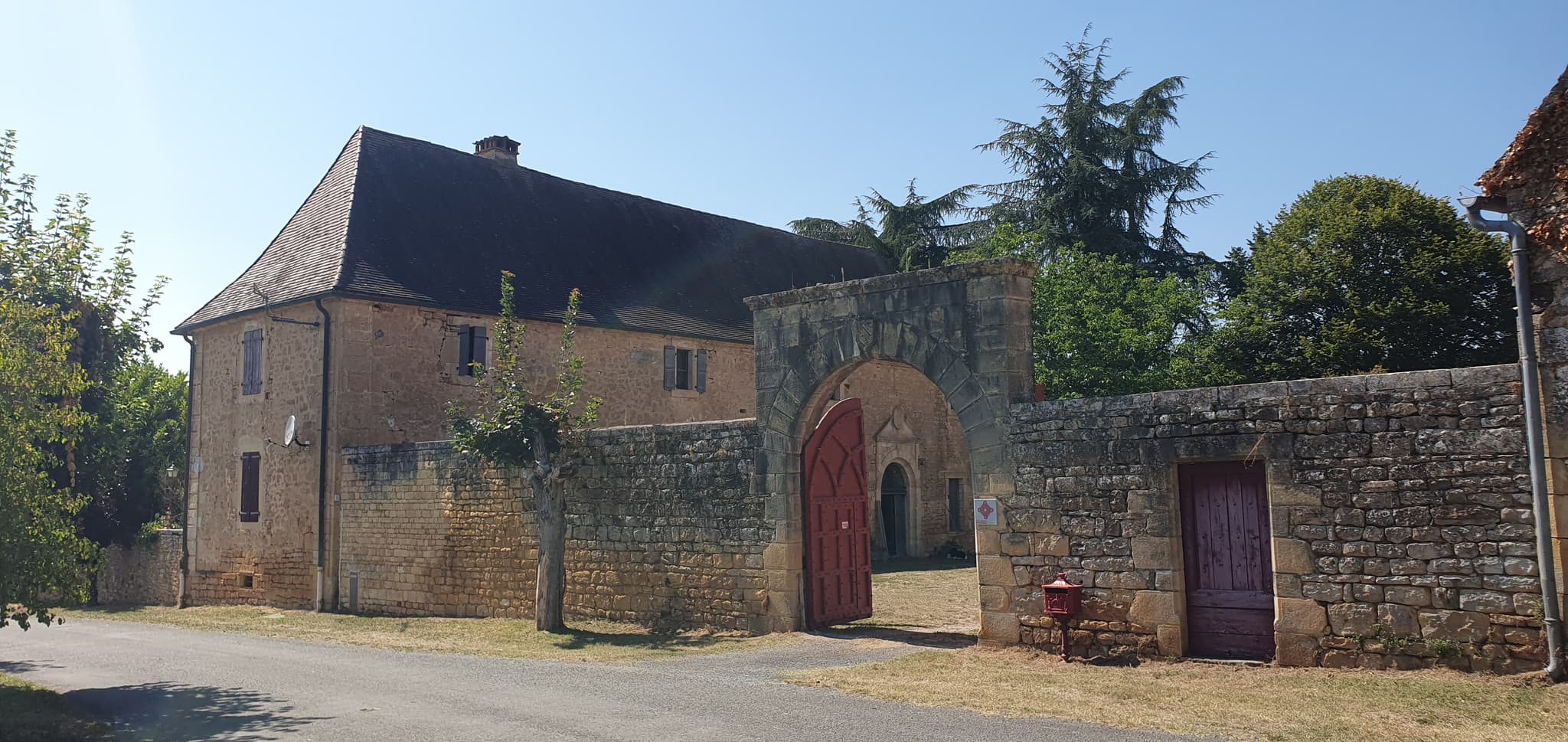 Portail et entrée