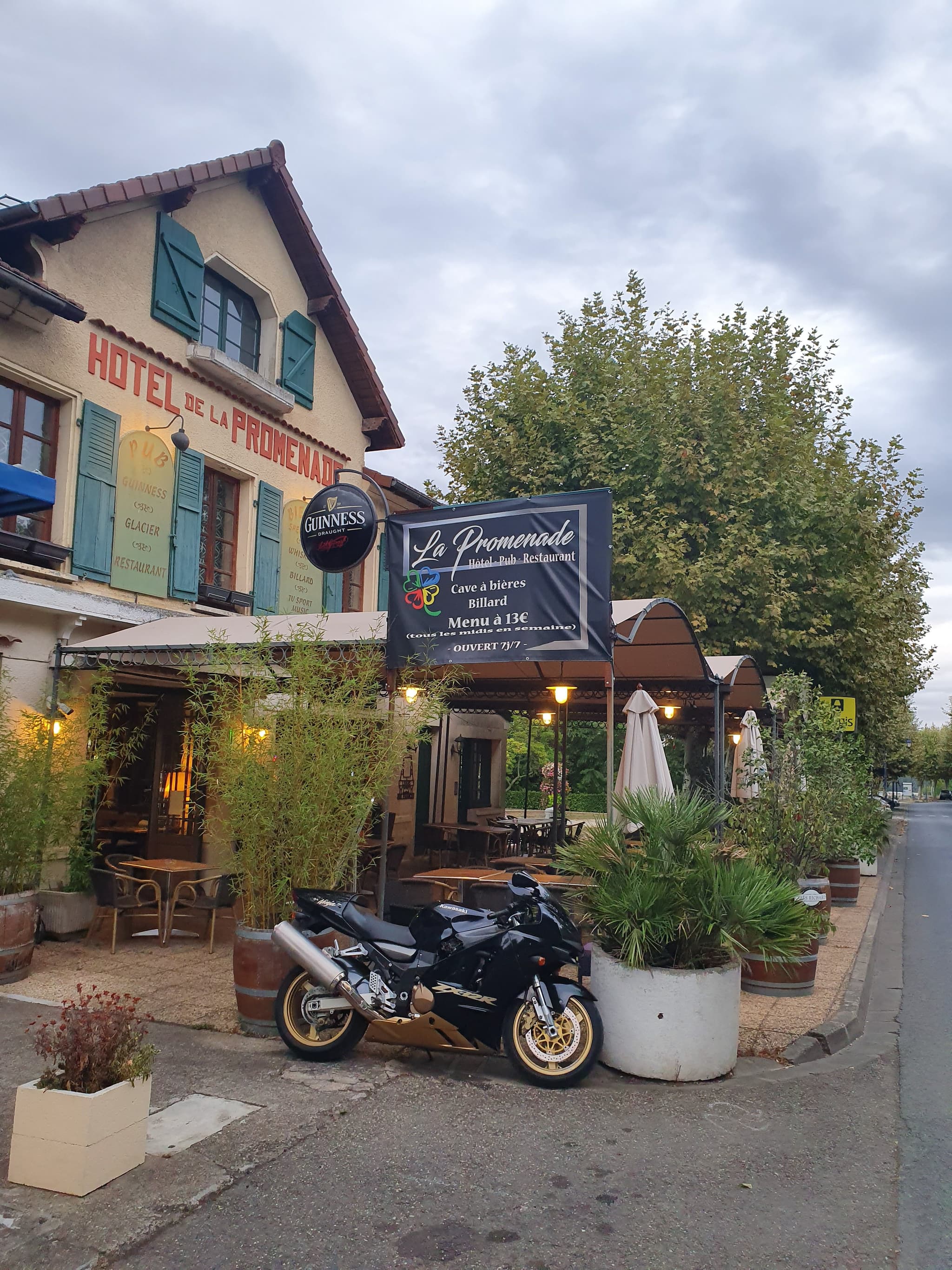 Hôtel Restaurant La Promenade