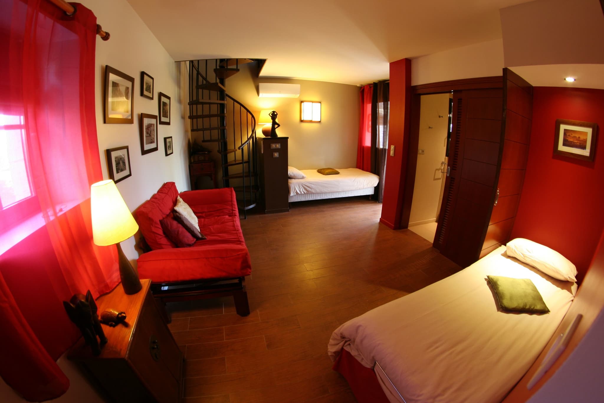 Saigon-Chambre-au-Rdc