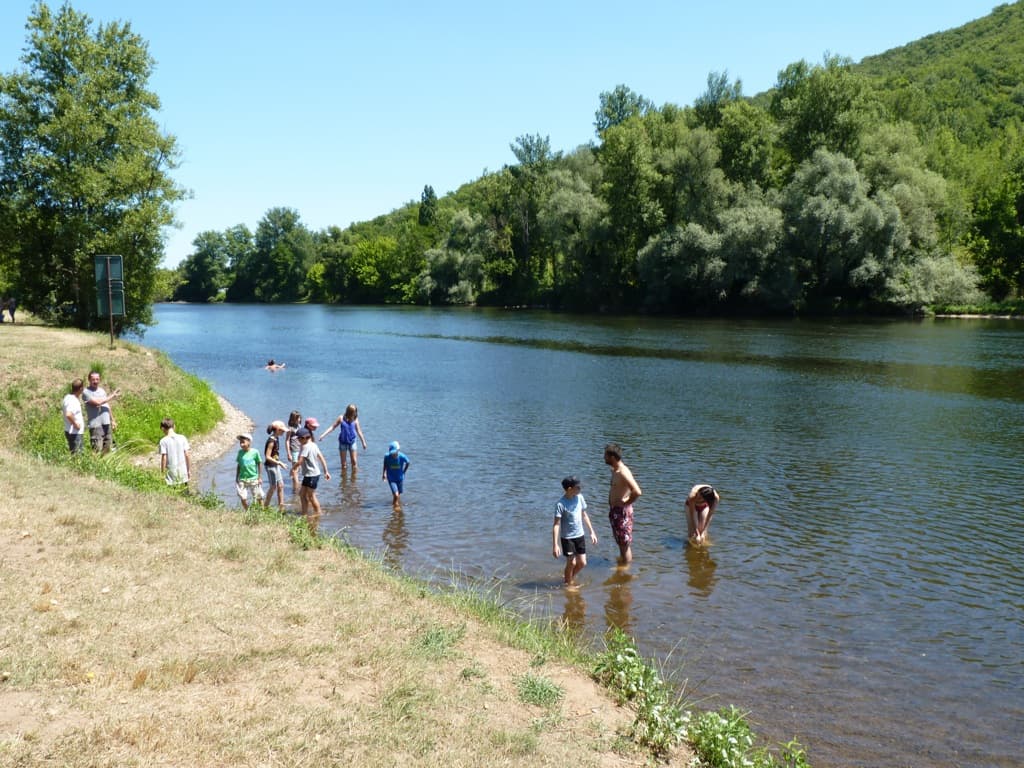 Baignade dans la Dordogne à Vayrac