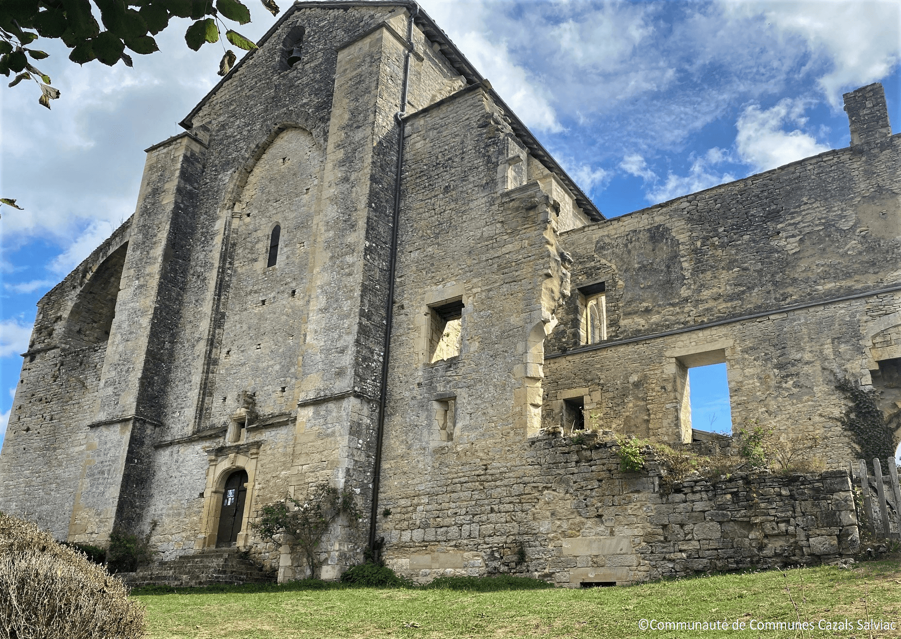 L'Abbaye Nouvelle de Léobard