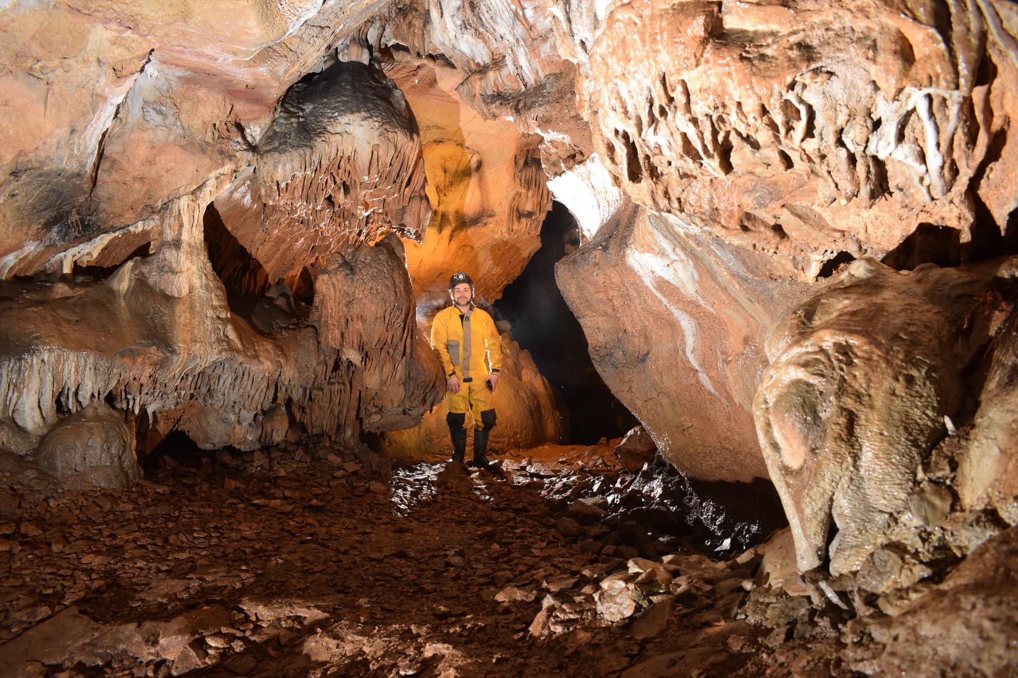 Quercy aventure - Bureau des guides à Figeac - Spéléologie Canyoning Escalade
