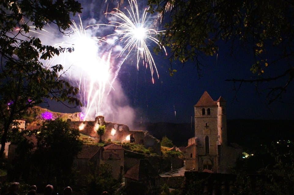 Fête de St Cirq Lapopie, feu d'artifice