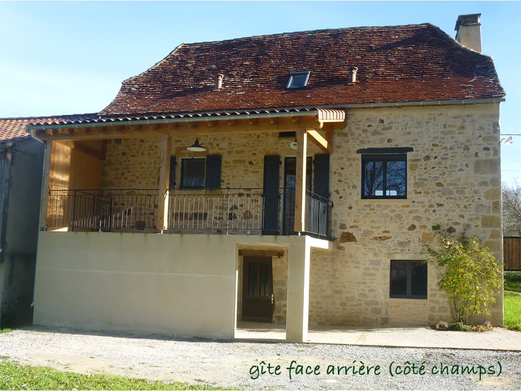 gîte arrière côté champs