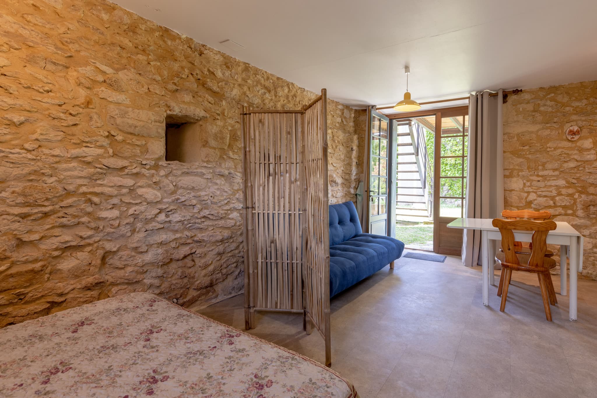 Les_maurelles_cerisier_perigord