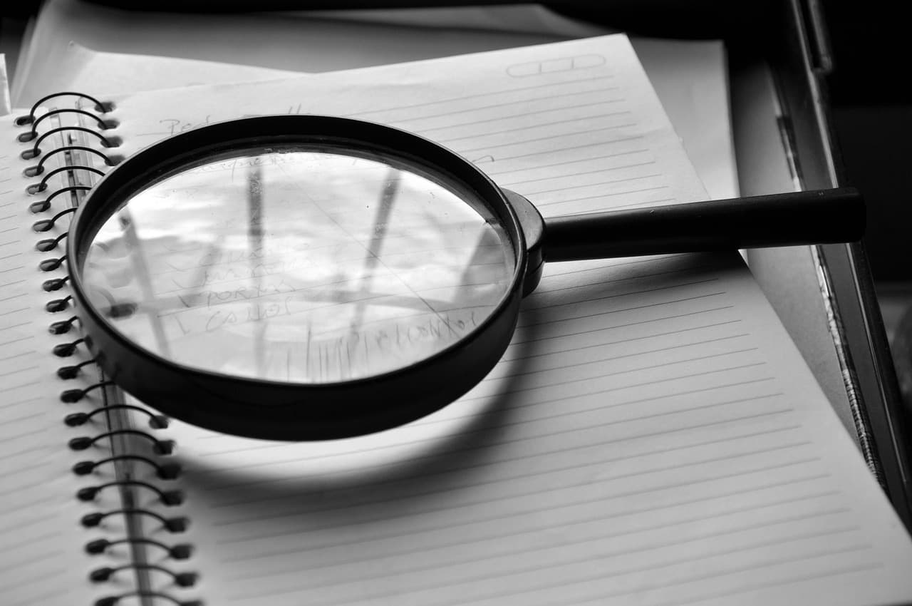 magnifying-glass-4490044_1280
