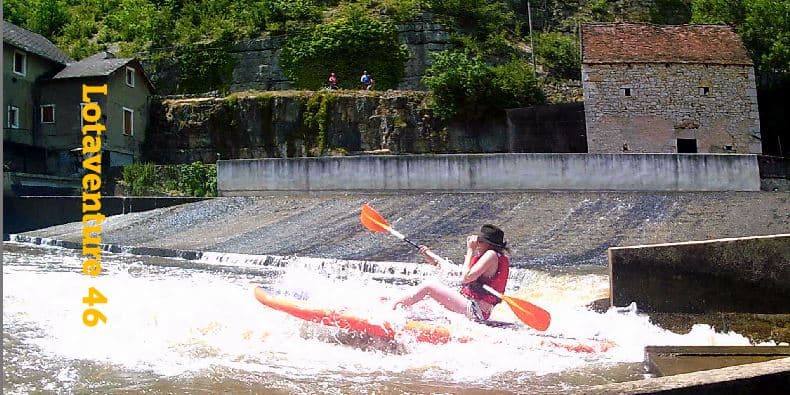 Kayak suk 10.6 paddle sur la rivière célé