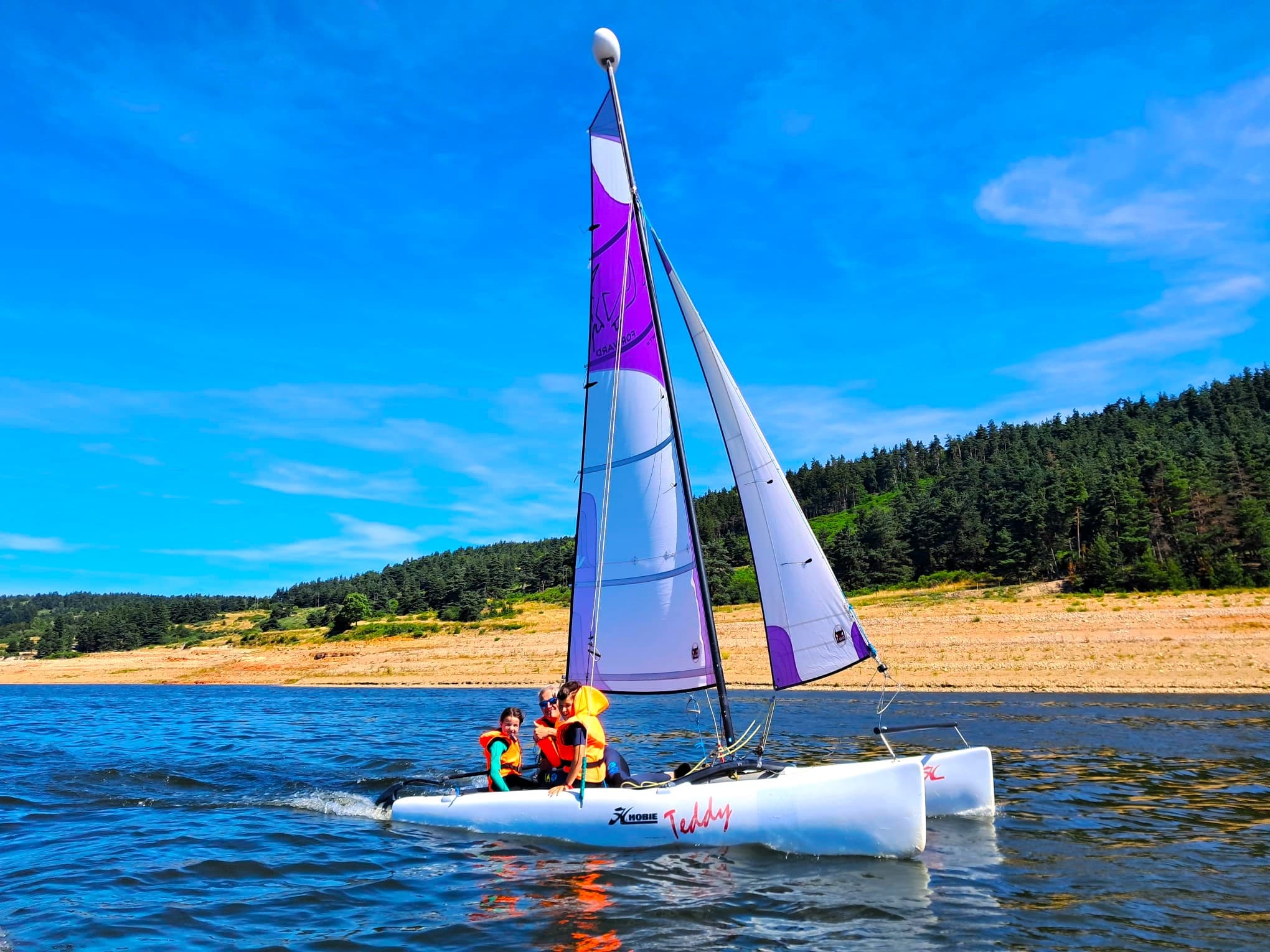 En famille sur le Lac de Naussac 2023