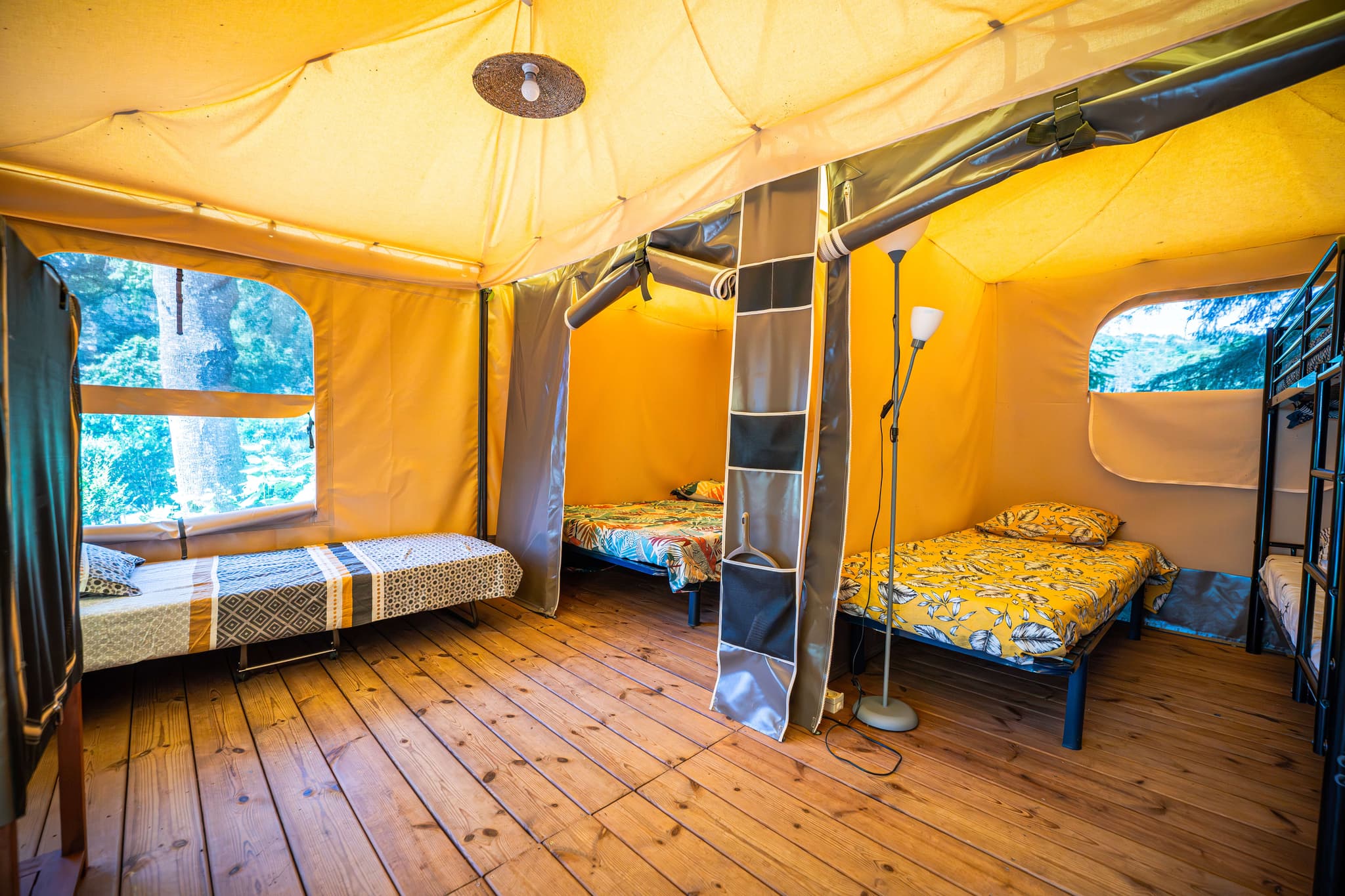 Interieur tentes lodges
