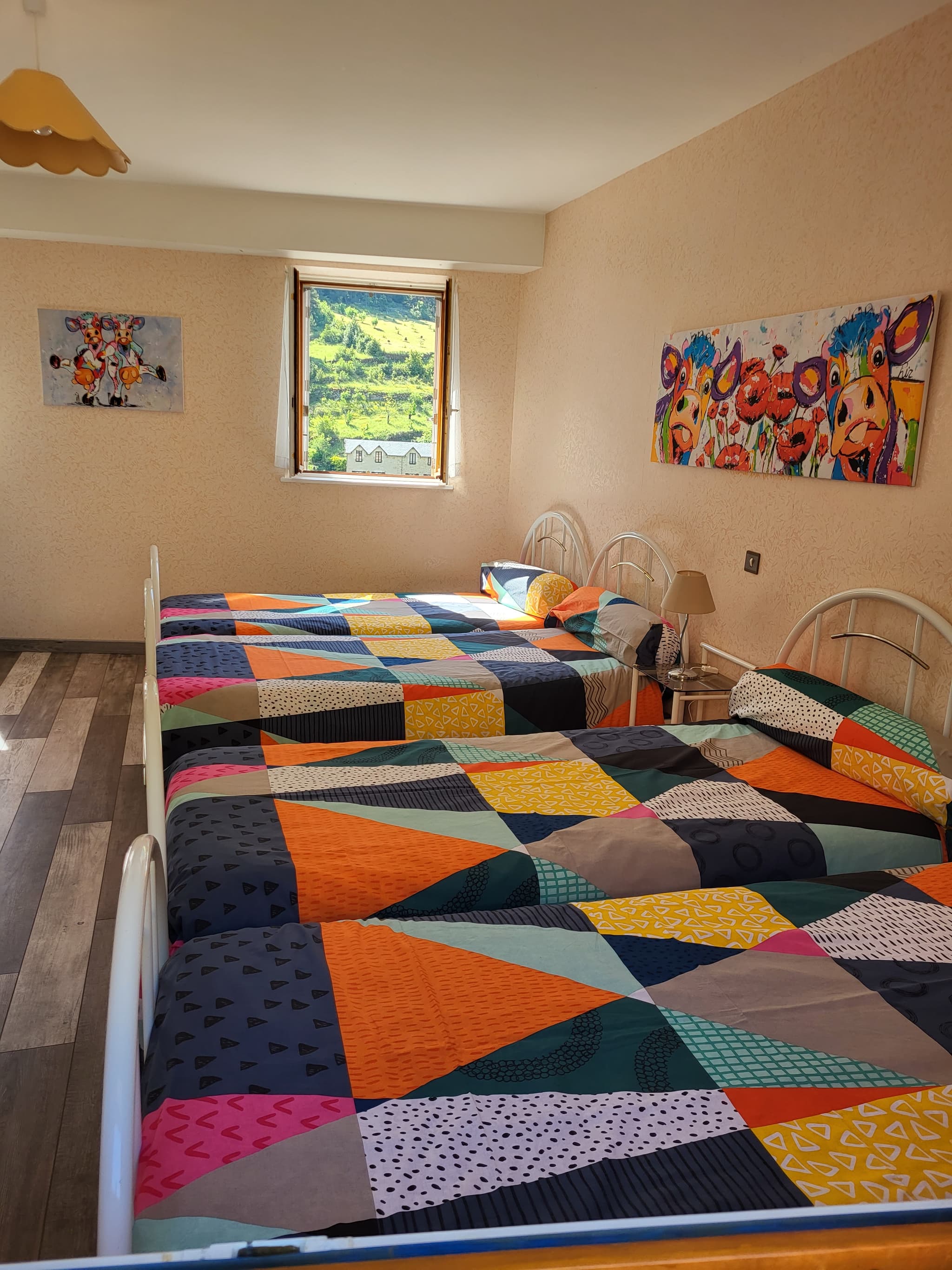 Chambre deuxième étage 4 lits en 90
