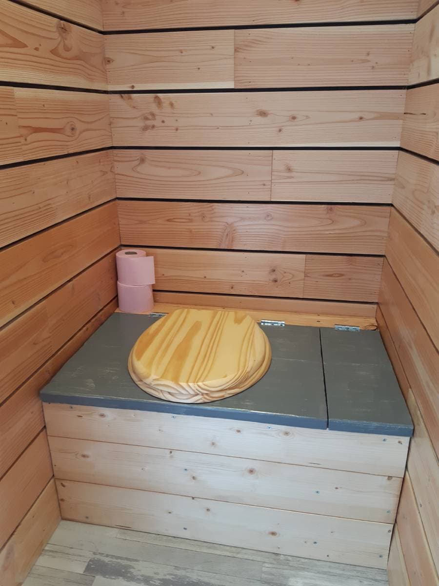 Toilettes sèches