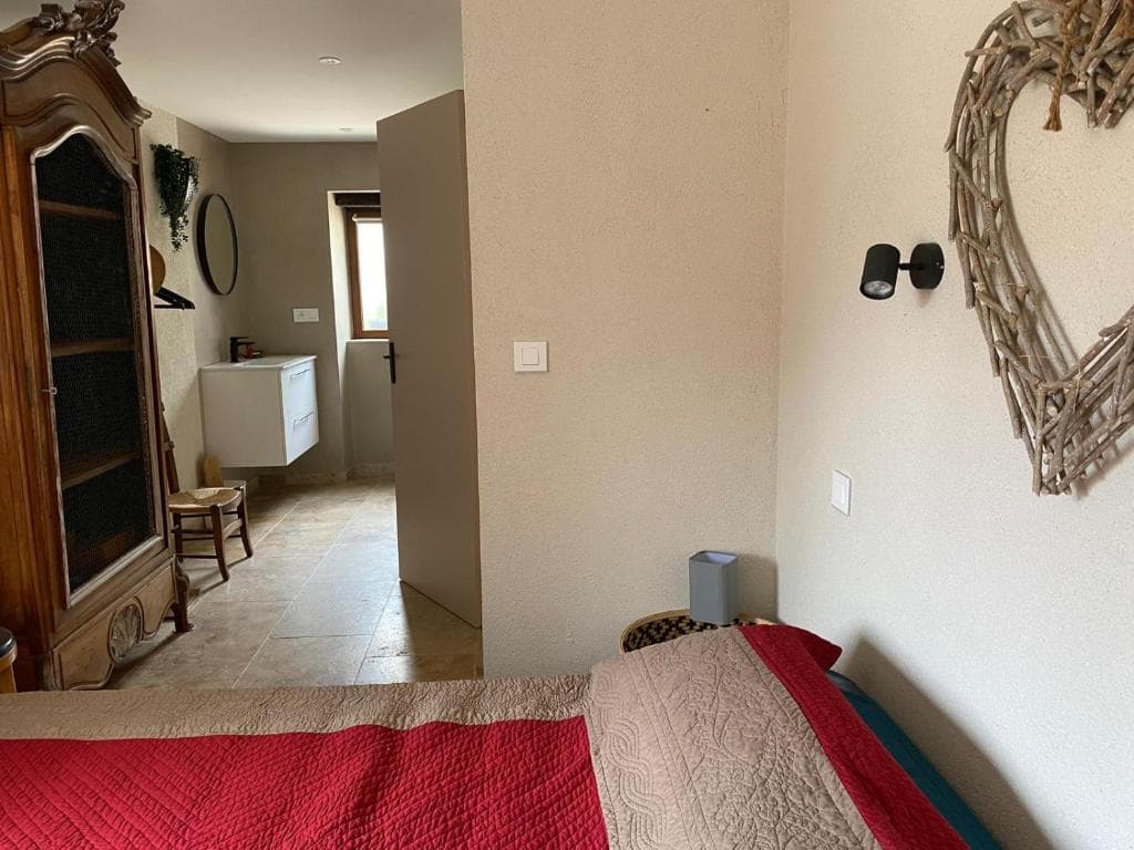 Chambre avec salle d'eau