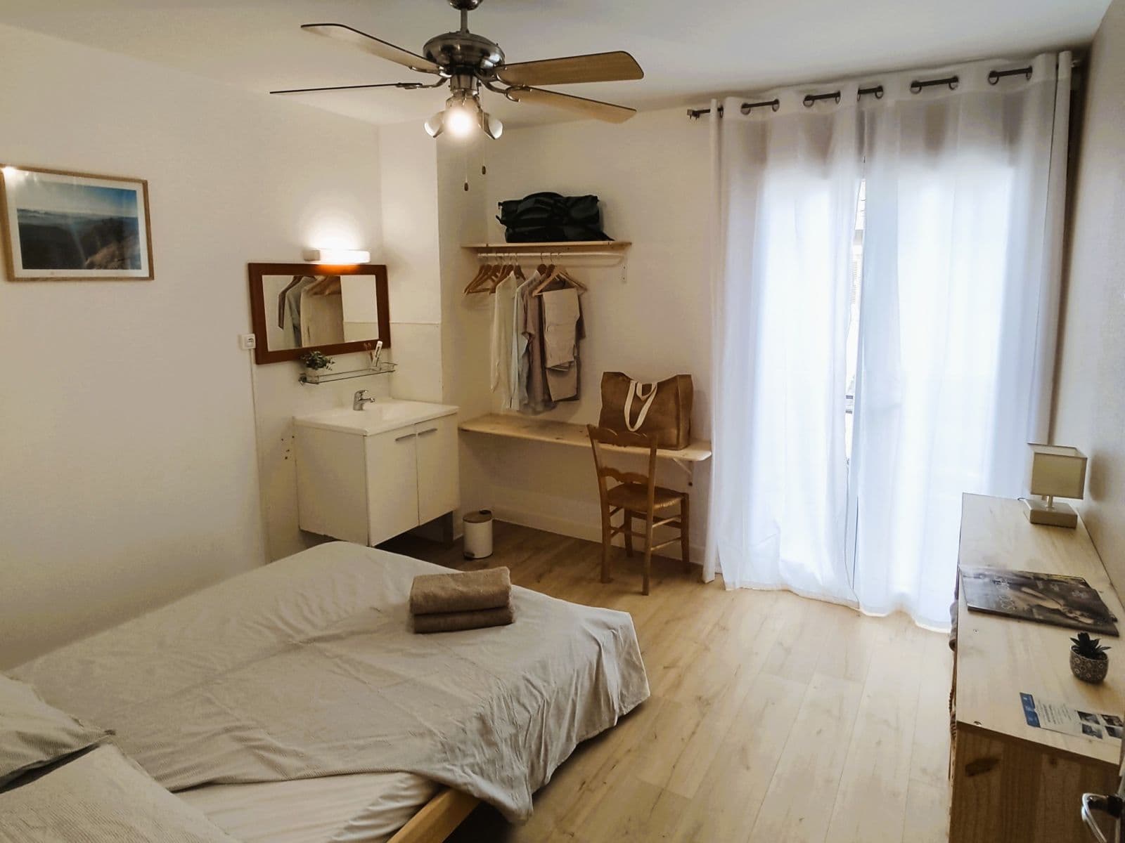 Maison Saury - Gite Le Balcon - Chambre double