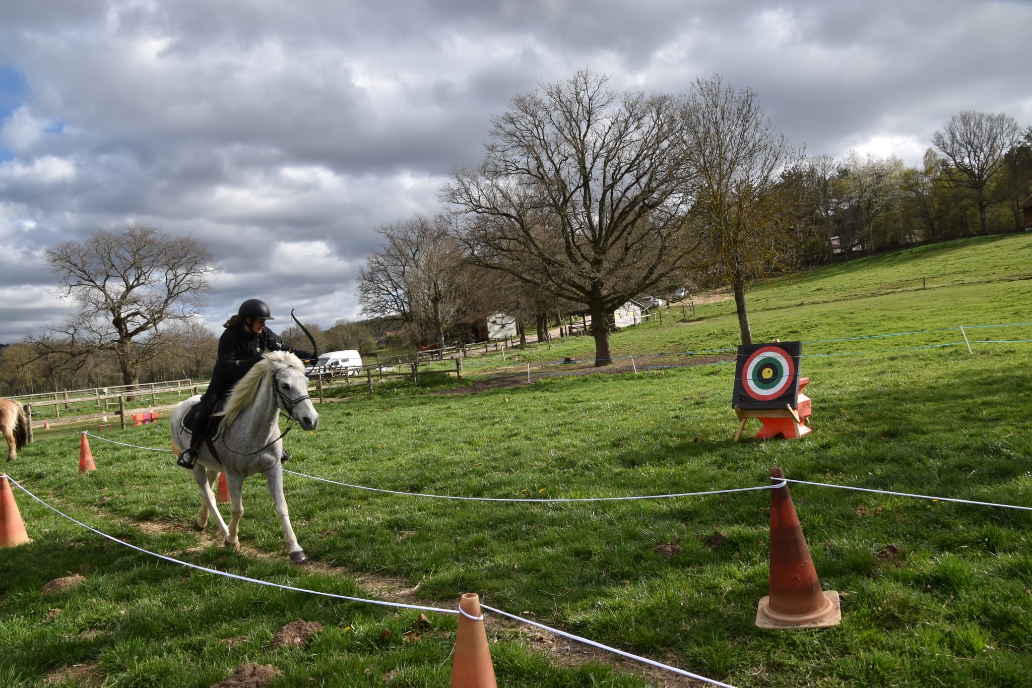 DSC_0129 tir à l'arc à cheval
