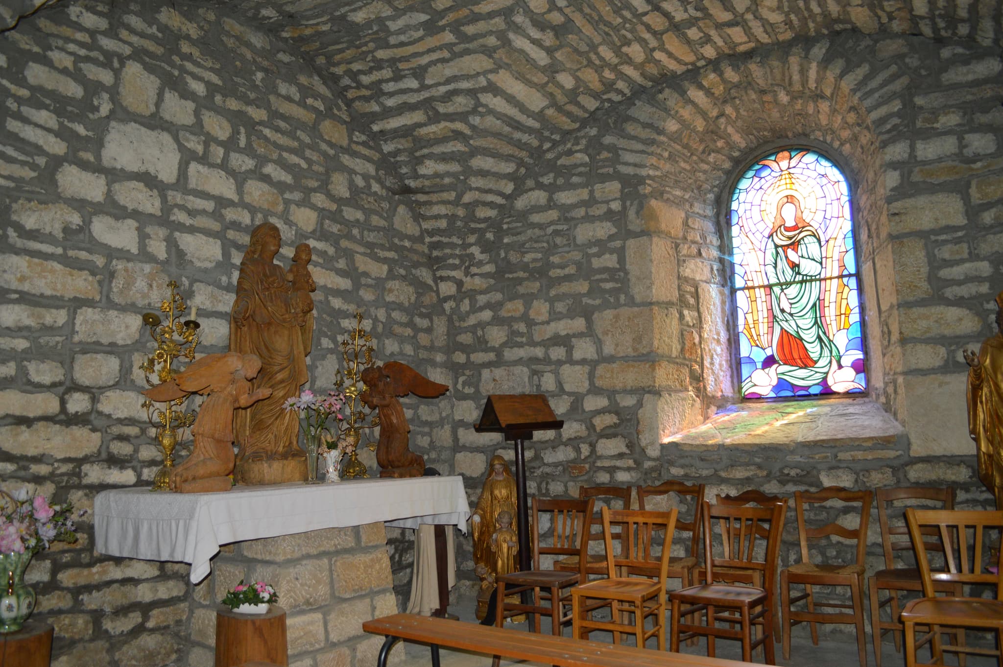 Eglise de Montjézieu - chapelle