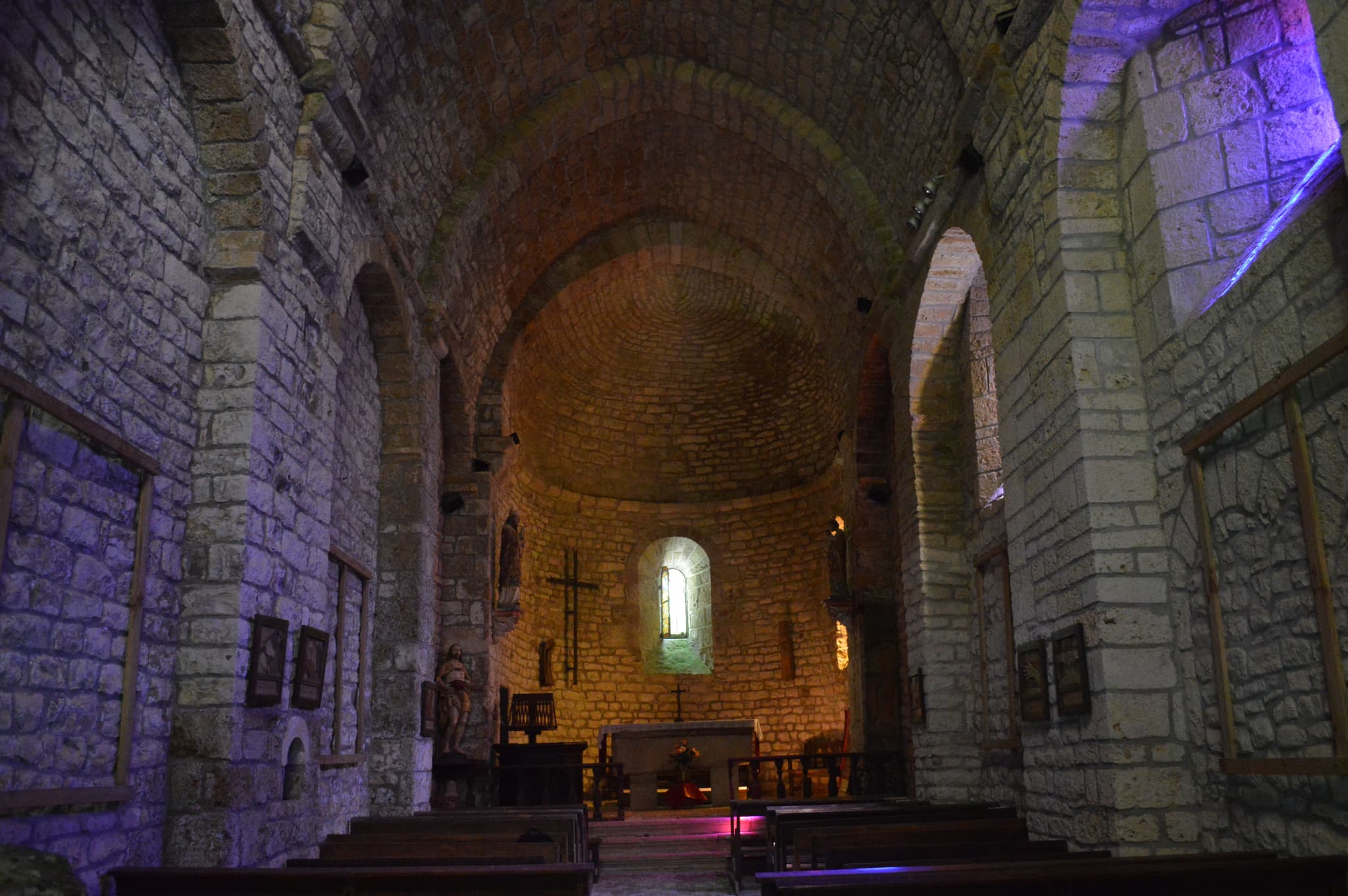 Chapelle Saint-Frézal - Intérieur