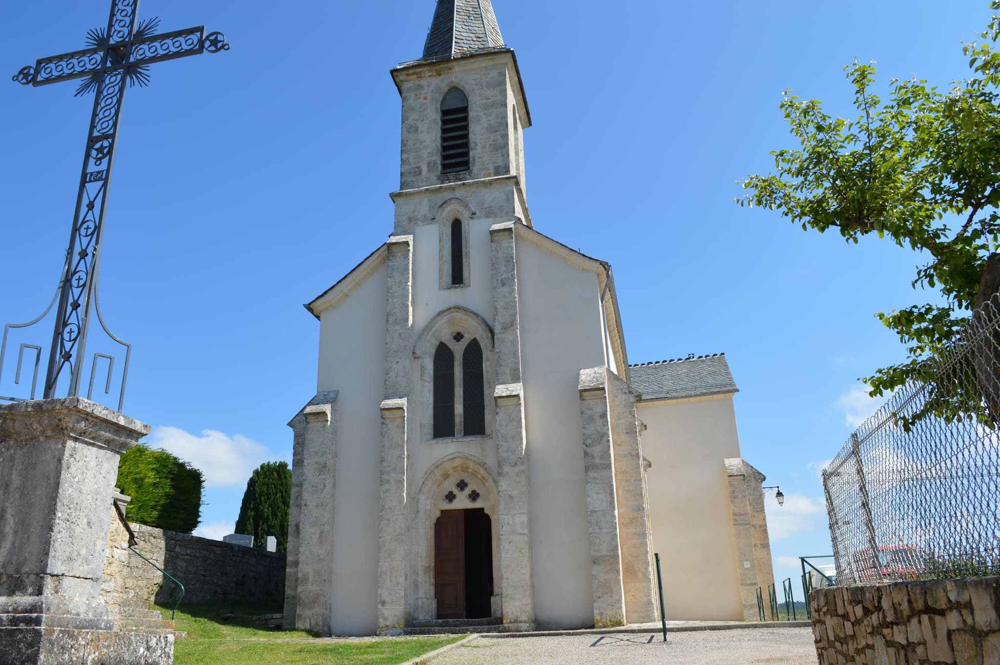 Eglise de Mas St-Chély