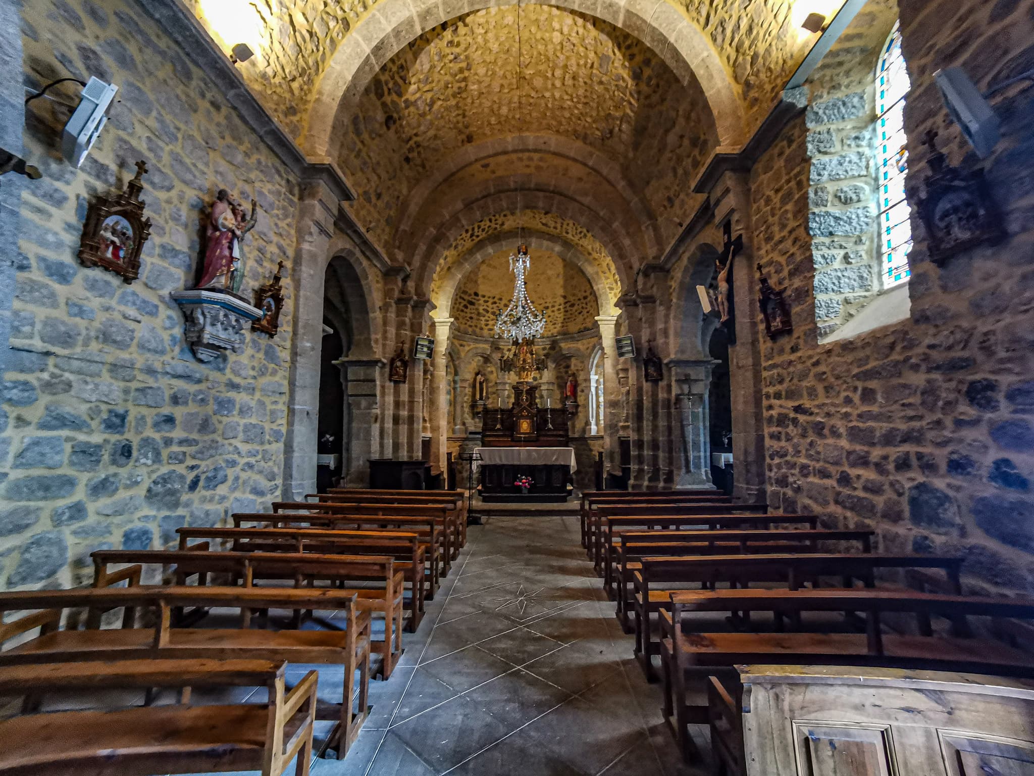 Église Marchastel - vue vaisseau central