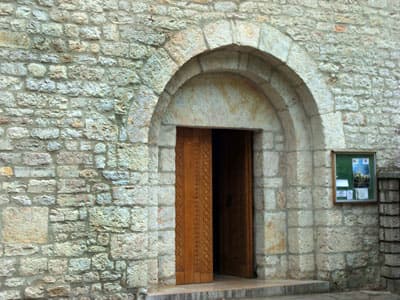 Eglise-Ste-Enimie-2