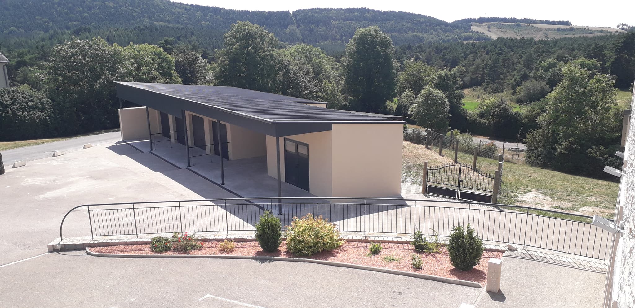 Garages - 07 2023