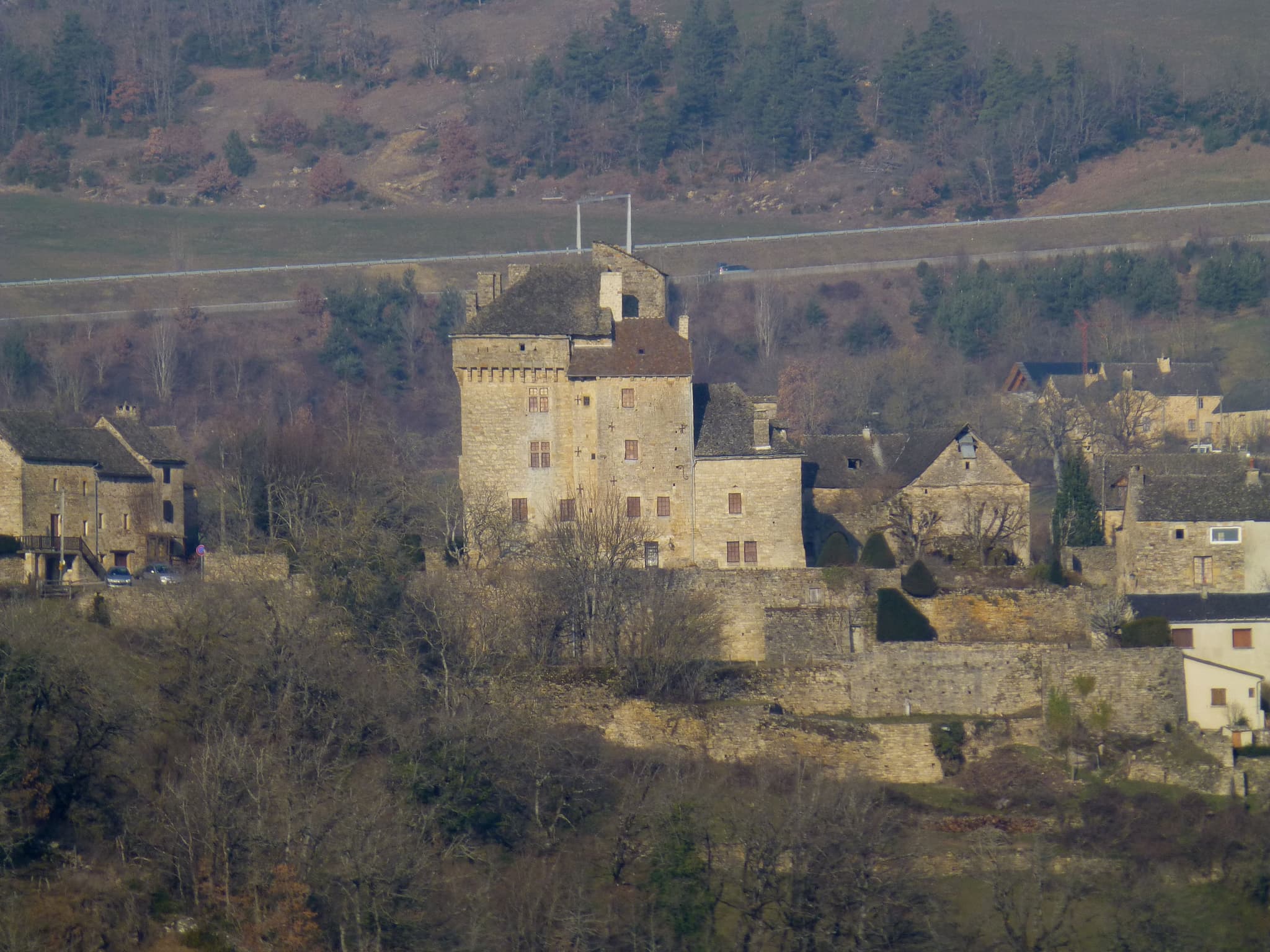 Château de Montjezieu