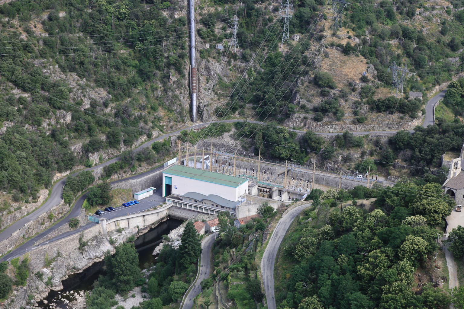 Usine hydroélectrique Pied-de-Borne