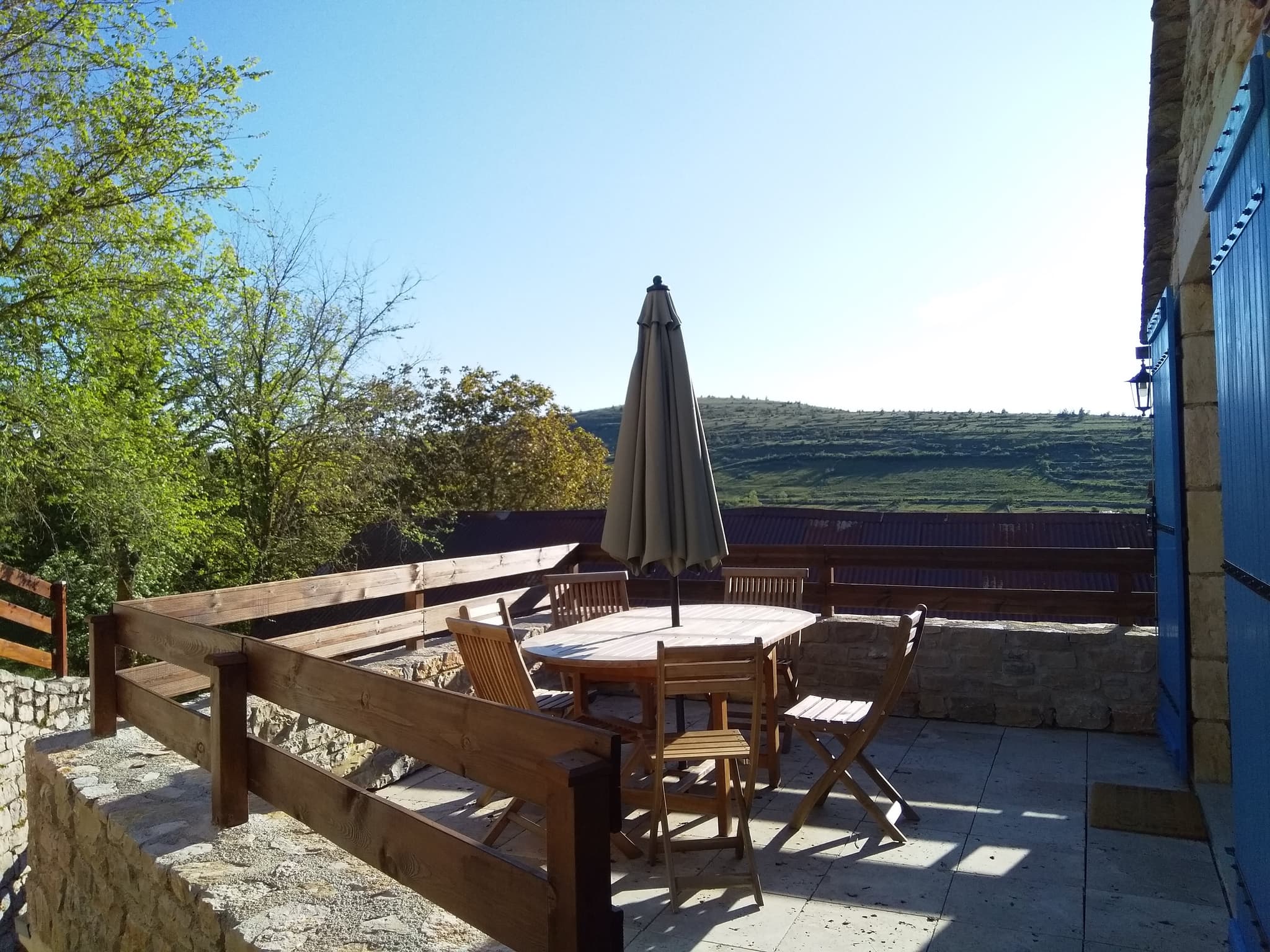 Grange du méjean-terrasse sud principale