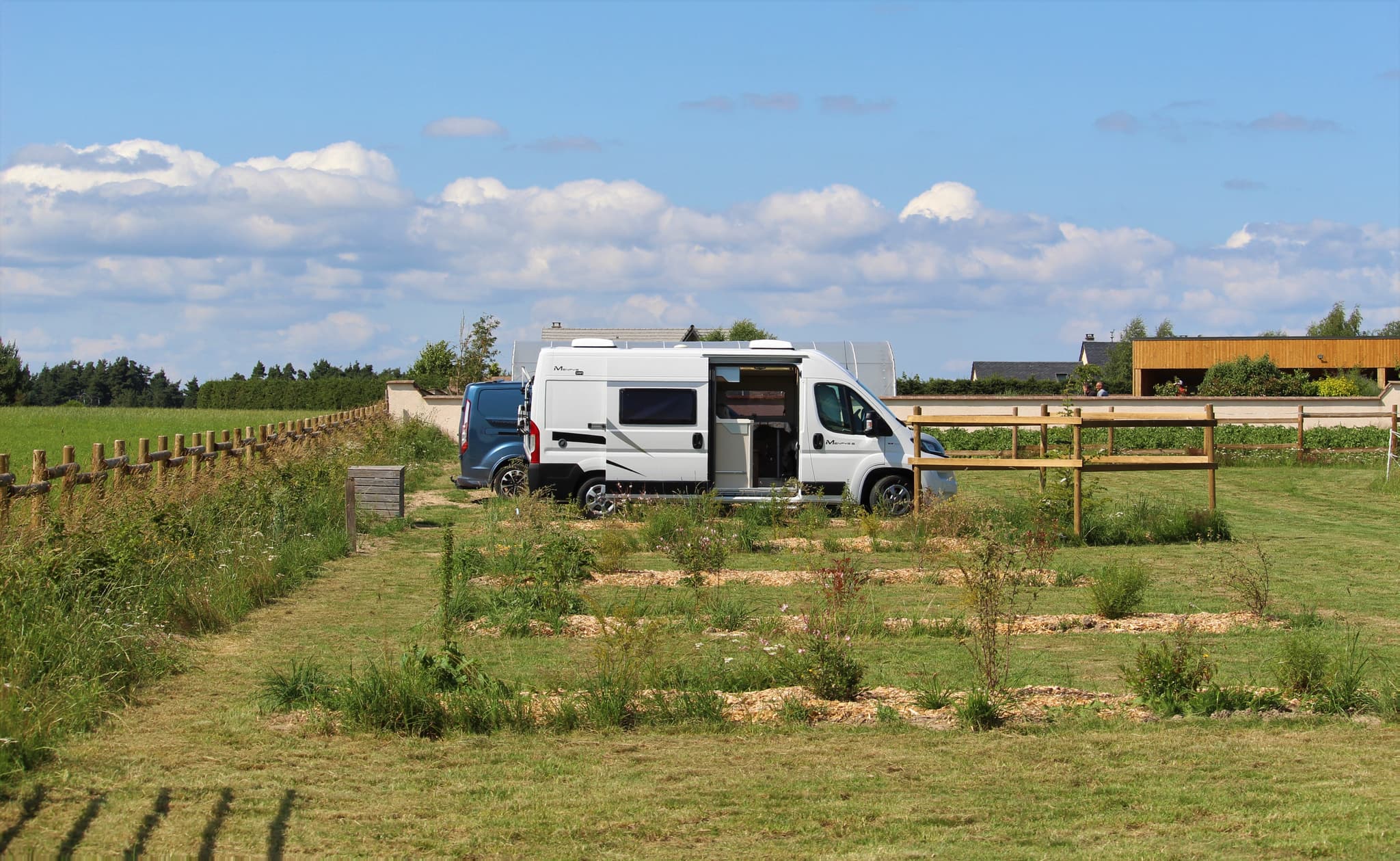 Biocamp aubrac margeride accueil camping car