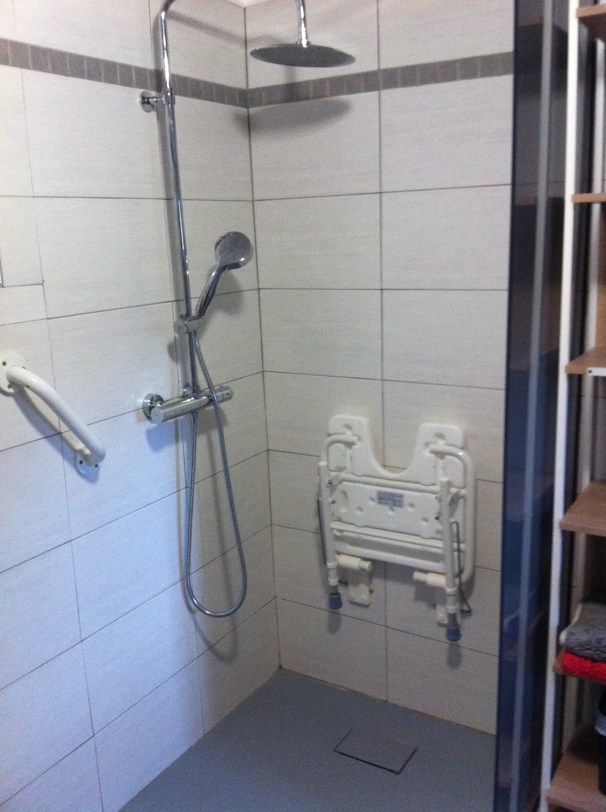 SALLE  D'EAU A  L'ITALIENNE ...
