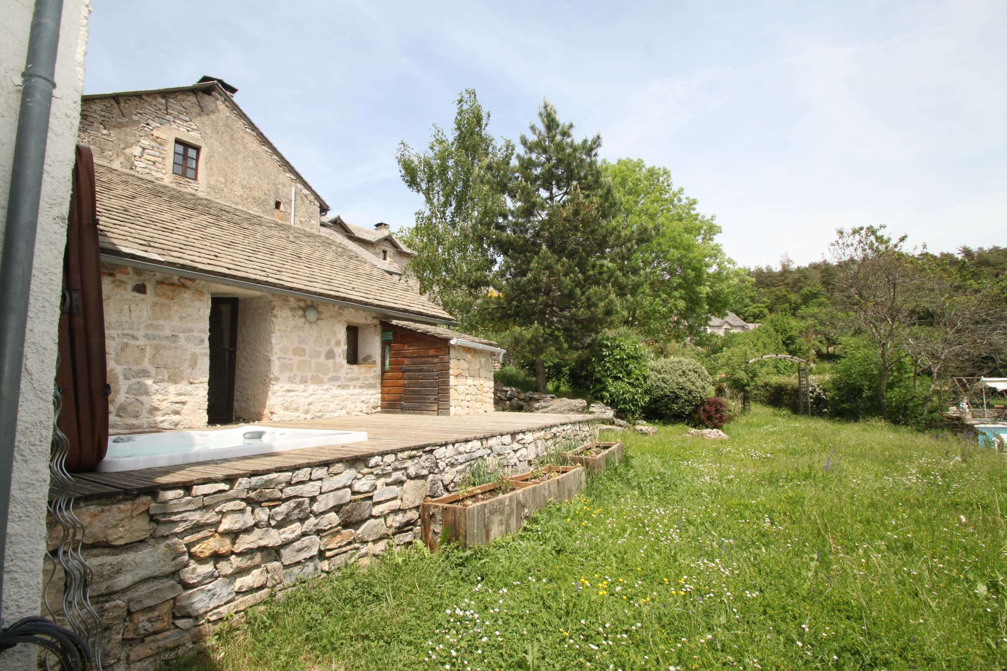 LEdS - Espace Bien-Etre - le spa extérieur