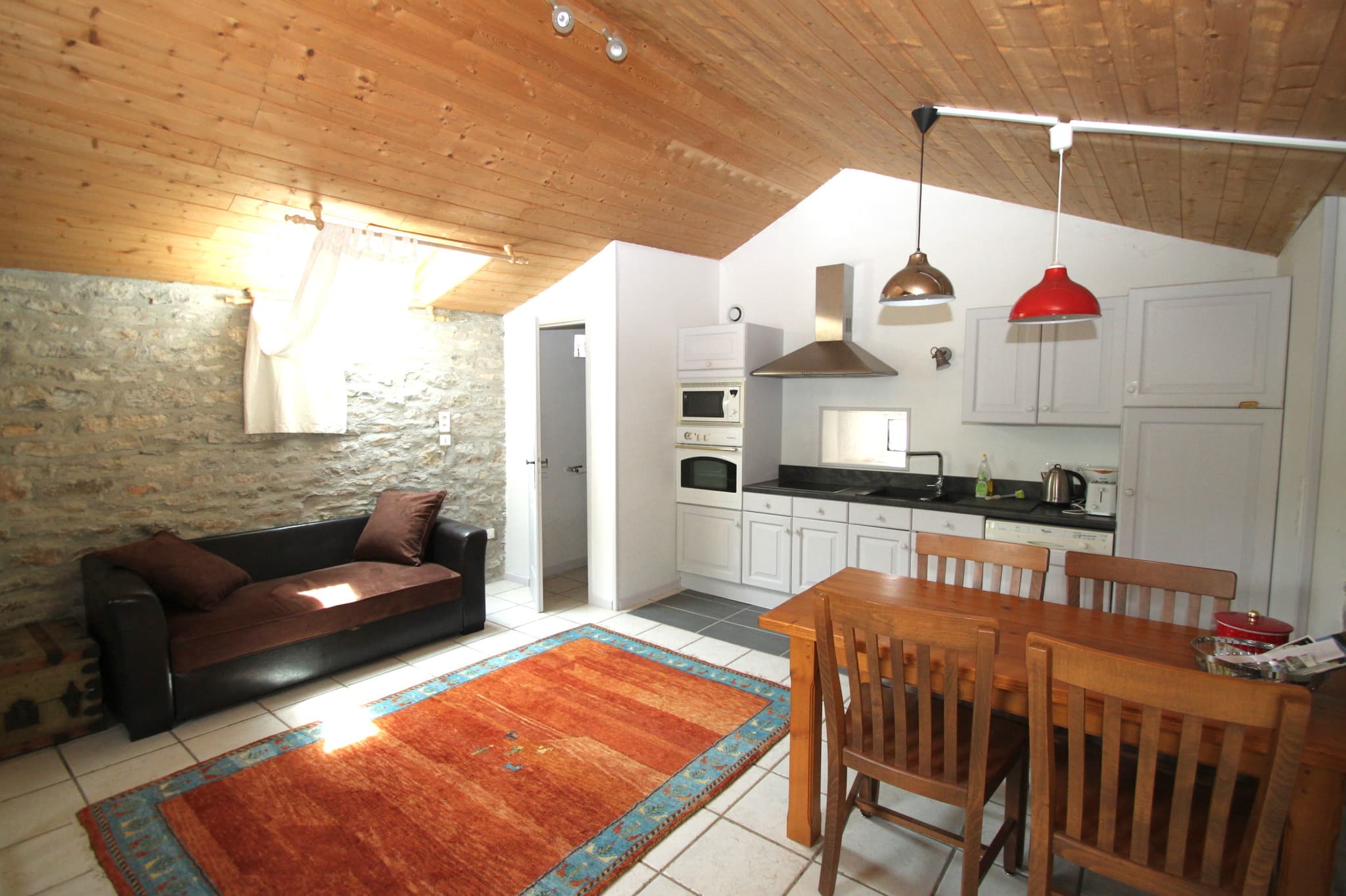 LEdS - Gîte Causses - Espace repas - séjour