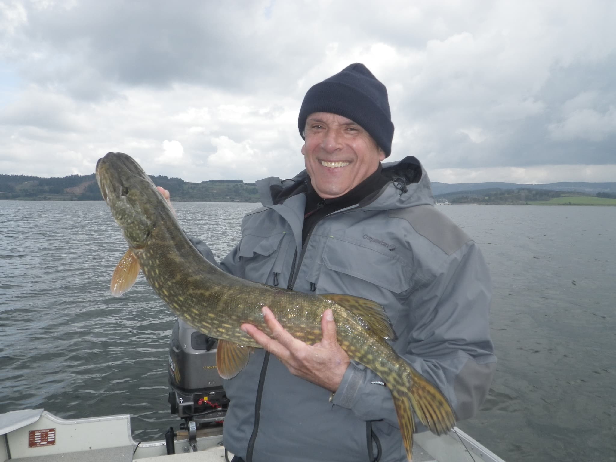 Brochet lac de Naussac