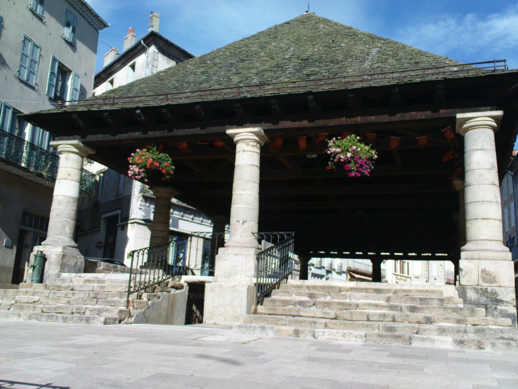 Langogne.Halle
