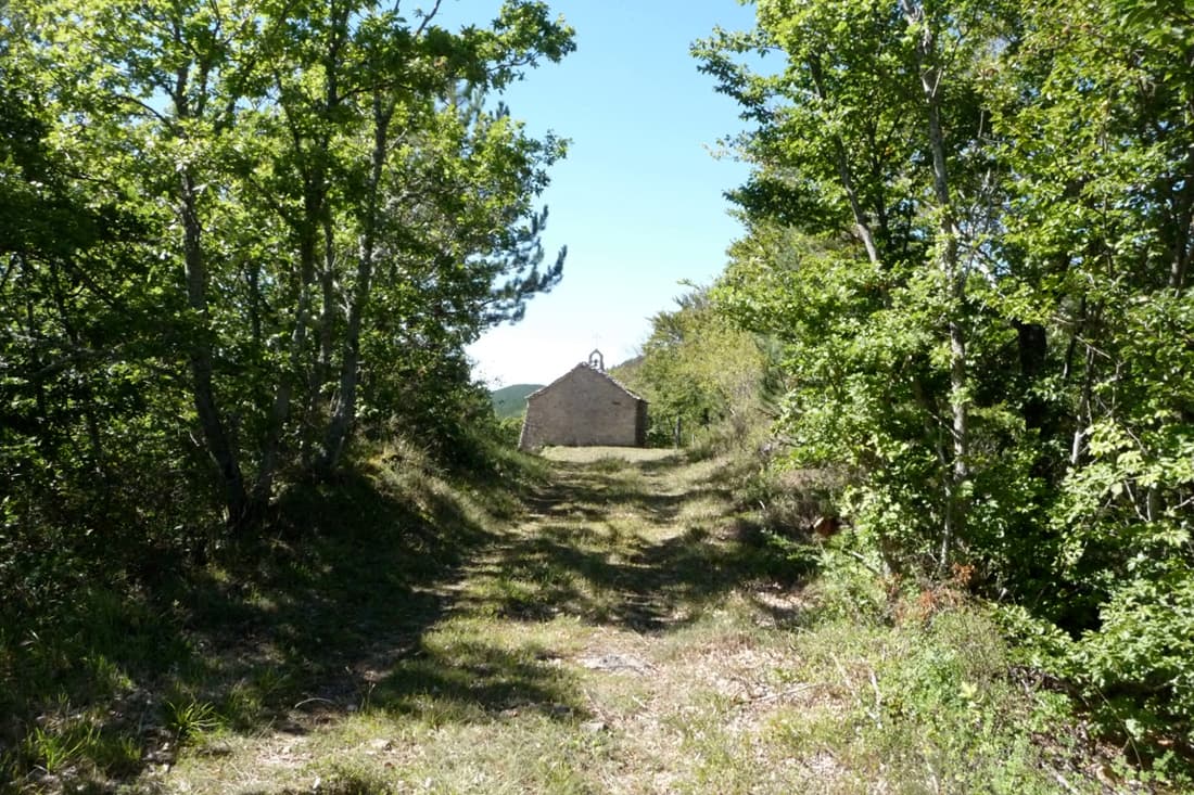 Chapelle en forêt