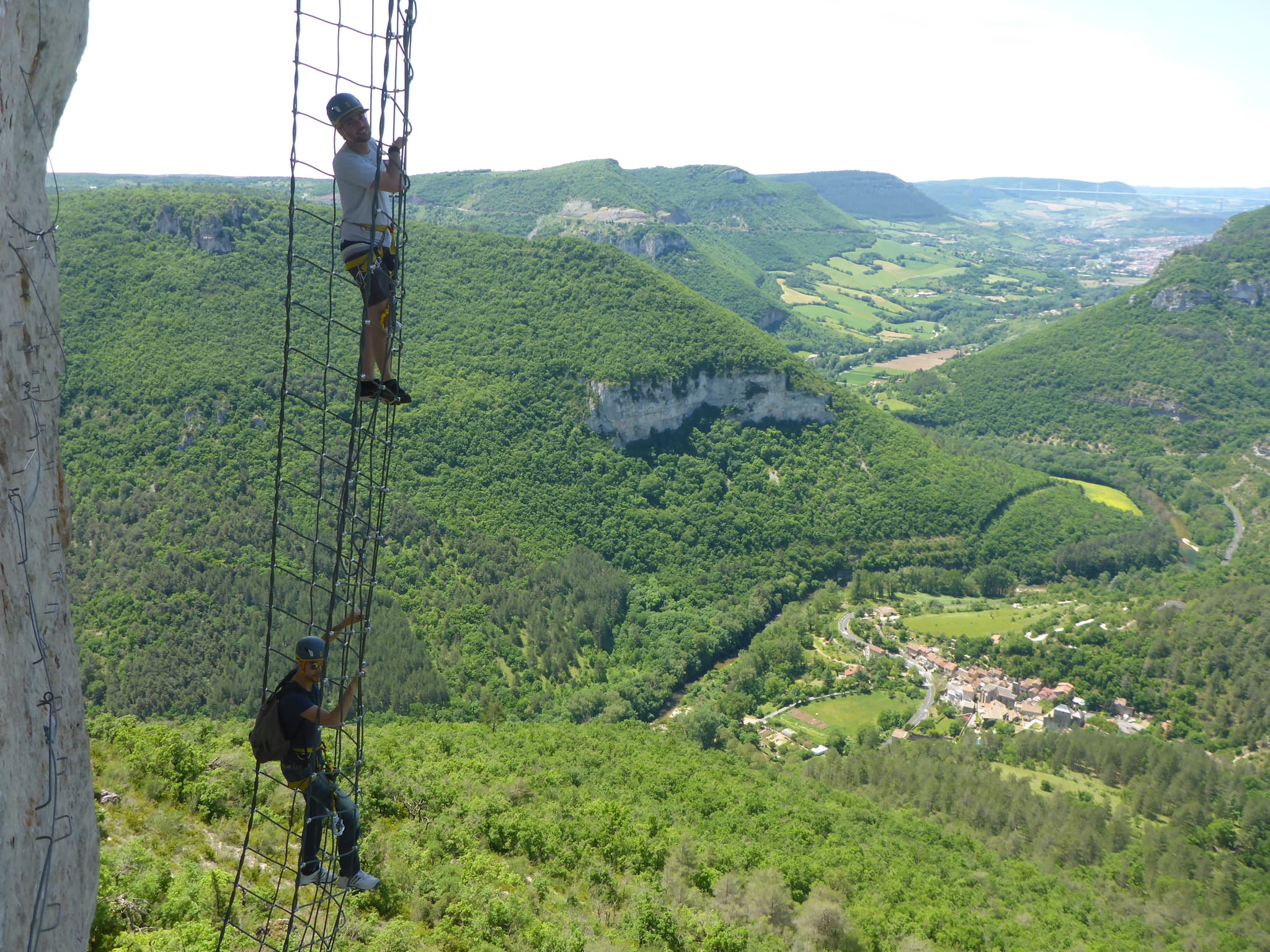 Via ferrata aveyron decouverte